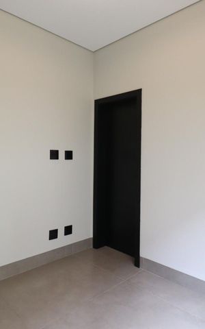 Casa de condomínio para alugar com 343m², 6 quartos e 4 vagas Casa de condomínio para alugar com 343m², 6 quartos e 4 vagasSuíte 1