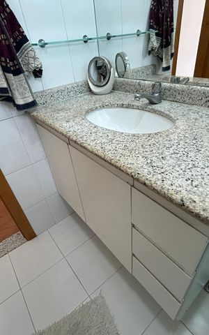 Casa para alugar com 79m², 2 quartos e sem vagaBanheiro
