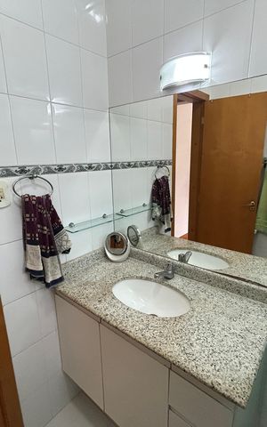 Casa para alugar com 79m², 2 quartos e sem vagaBanheiro