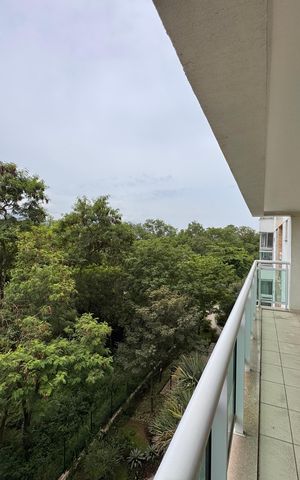 Apartamento para alugar com 158m², 3 quartos e 2 vagas Apartamento para alugar com 158m², 3 quartos e 2 vagasVaranda