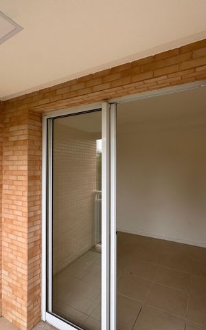 Apartamento para alugar com 158m², 3 quartos e 2 vagas Apartamento para alugar com 158m², 3 quartos e 2 vagasSuíte 3 - Varanda