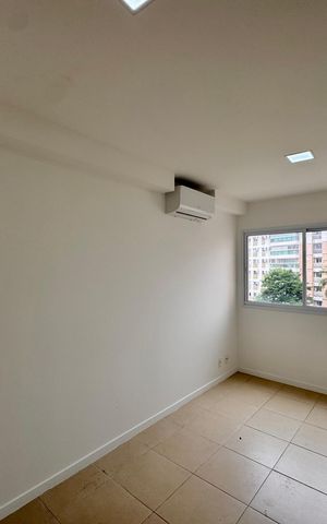 Apartamento para alugar com 158m², 3 quartos e 2 vagas Apartamento para alugar com 158m², 3 quartos e 2 vagasSuíte 2