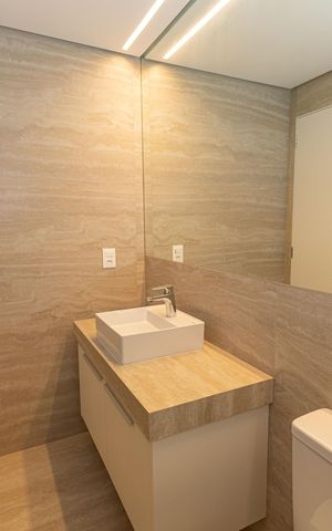 Apartamento para alugar com 172m², 4 quartos e 4 vagas Apartamento para alugar com 172m², 4 quartos e 4 vagasBanheiro da Suíte 2