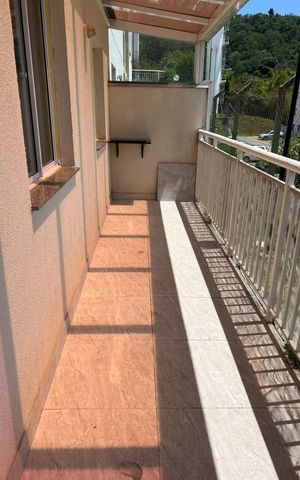 Apartamento para alugar com 58m², 2 quartos e 1 vaga Apartamento para alugar com 58m², 2 quartos e 1 vagaVaranda