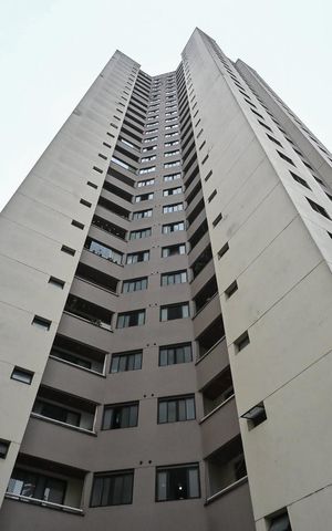 Apartamento para alugar com 76m², 2 quartos e 1 vagaFachada
