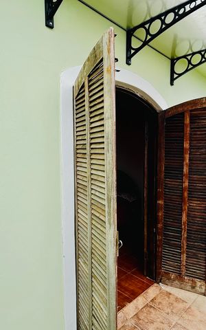 Casa para alugar com 250m², 2 quartos e 2 vagas Casa para alugar com 250m², 2 quartos e 2 vagasVaranda