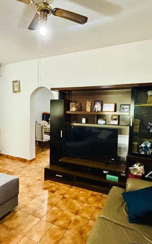 Casa para alugar com 250m², 2 quartos e 2 vagas Casa para alugar com 250m², 2 quartos e 2 vagasSala