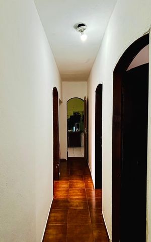 Casa para alugar com 250m², 2 quartos e 2 vagas Casa para alugar com 250m², 2 quartos e 2 vagasCorredor