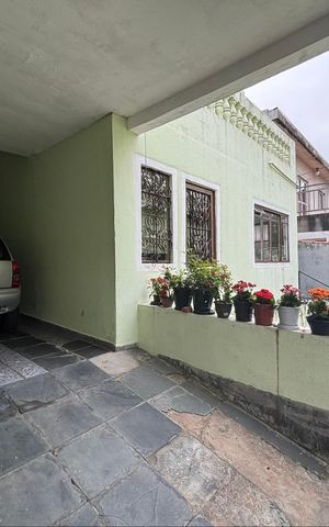 Casa para alugar com 250m², 2 quartos e 2 vagas Casa para alugar com 250m², 2 quartos e 2 vagasGaragem