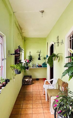 Casa para alugar com 250m², 2 quartos e 2 vagas Casa para alugar com 250m², 2 quartos e 2 vagasVaranda