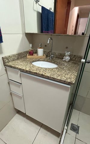 Apartamento para alugar com 60m², 2 quartos e 2 vagasBanheiro