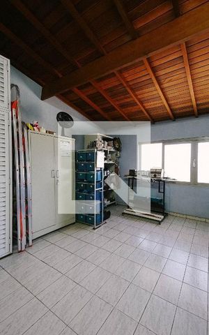 Casa à venda com 200m², 4 quartos e 1 vaga