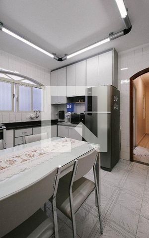 Casa à venda com 200m², 4 quartos e 1 vaga