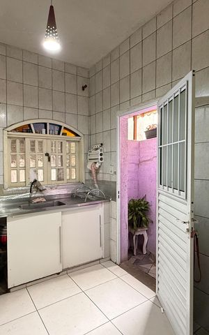 Casa à venda com 51m², 2 quartos e sem vaga Casa à venda com 51m², 2 quartos e sem vagaÁrea de Serviço