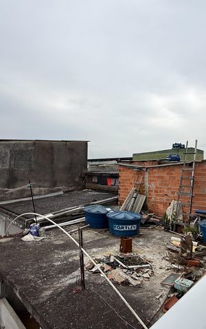 Casa à venda com 51m², 2 quartos e sem vaga Casa à venda com 51m², 2 quartos e sem vagaVaranda