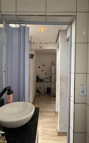 Casa à venda com 51m², 2 quartos e sem vaga Casa à venda com 51m², 2 quartos e sem vagaBanheiro