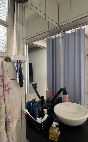 Casa à venda com 51m², 2 quartos e sem vaga Casa à venda com 51m², 2 quartos e sem vagaBanheiro