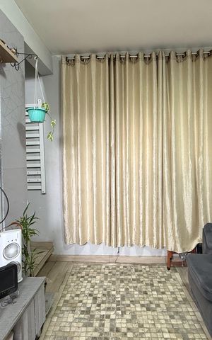 Casa à venda com 51m², 2 quartos e sem vaga Casa à venda com 51m², 2 quartos e sem vagaSala