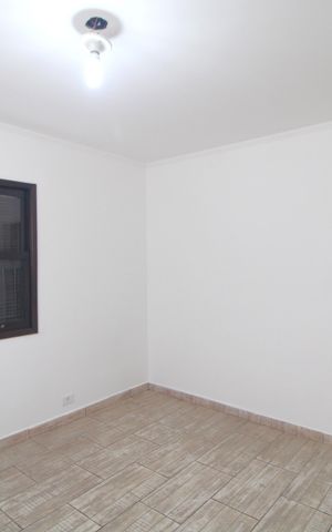 Casa para alugar com 90m², 2 quartos e 1 vagaQuarto