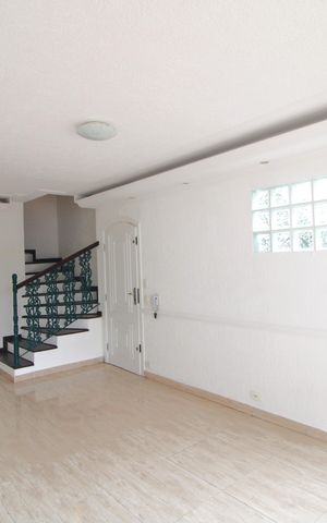 Casa para alugar com 90m², 2 quartos e 1 vagaSala
