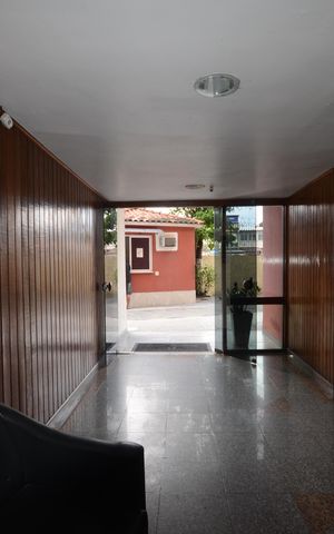 Apartamento para alugar com 79m², 2 quartos e 1 vagaHall de entrada