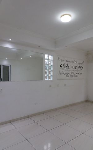 Casa para alugar com 100m², 3 quartos e 1 vagaSala