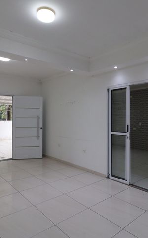 Casa para alugar com 100m², 3 quartos e 1 vagaSala