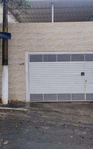Casa para alugar com 100m², 3 quartos e 1 vagaFachada