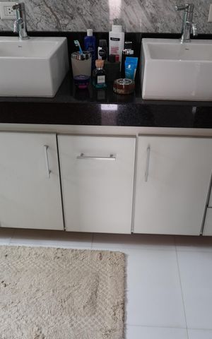 Casa à venda com 250m², 3 quartos e 3 vagasBanheiro da Suíte