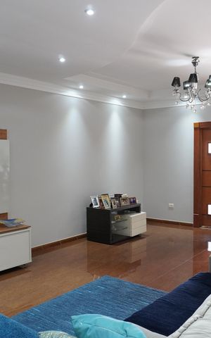 Casa à venda com 250m², 3 quartos e 3 vagasSala