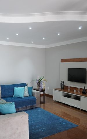 Casa à venda com 250m², 3 quartos e 3 vagasSala