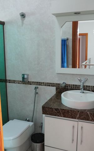 Casa à venda com 250m², 3 quartos e 3 vagasBanheiro 2