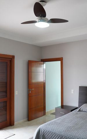 Casa à venda com 250m², 3 quartos e 3 vagasQuarto 2 - Suíte