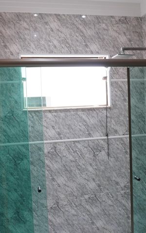Casa à venda com 250m², 3 quartos e 3 vagasBanheiro da Suíte