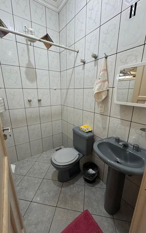 Casa à venda com 440m², 6 quartos e 6 vagasBanheiro 2