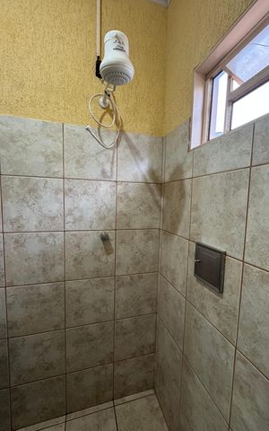 Casa à venda com 440m², 6 quartos e 6 vagasBanheiro 3