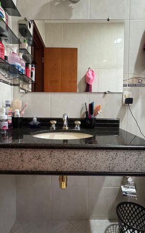 Casa à venda com 440m², 6 quartos e 6 vagasBanheiro 1