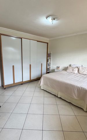 Casa à venda com 440m², 6 quartos e 6 vagasSuíte 1
