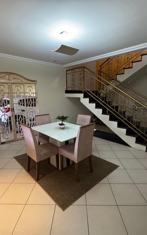 Casa à venda com 440m², 6 quartos e 6 vagasSala de Jantar