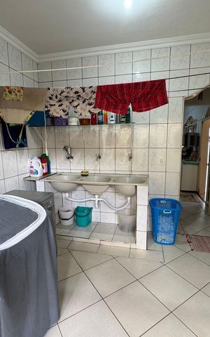 Casa à venda com 440m², 6 quartos e 6 vagasÁrea de Serviço