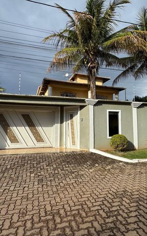Casa à venda com 440m², 6 quartos e 6 vagasFachada 