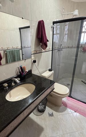 Casa à venda com 440m², 6 quartos e 6 vagasBanheiro 1