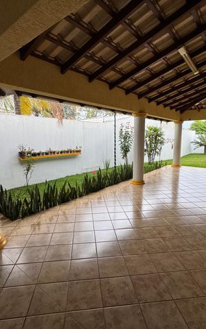 Casa à venda com 440m², 6 quartos e 6 vagasGaragem 