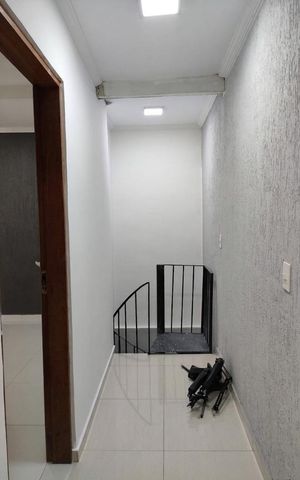 Casa para alugar com 300m², 3 quartos e 2 vagas Casa para alugar com 300m², 3 quartos e 2 vagasCorredor