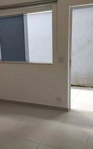 Casa para alugar com 300m², 3 quartos e 2 vagas Casa para alugar com 300m², 3 quartos e 2 vagasSala