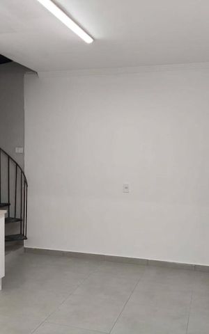 Casa para alugar com 300m², 3 quartos e 2 vagas Casa para alugar com 300m², 3 quartos e 2 vagasSala