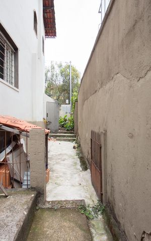 Casa para alugar com 76m², 2 quartos e 2 vagas Casa para alugar com 76m², 2 quartos e 2 vagasCorredor
