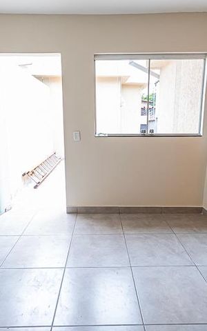 Casa para alugar com 79m², 2 quartos e 3 vagas Casa para alugar com 79m², 2 quartos e 3 vagassala