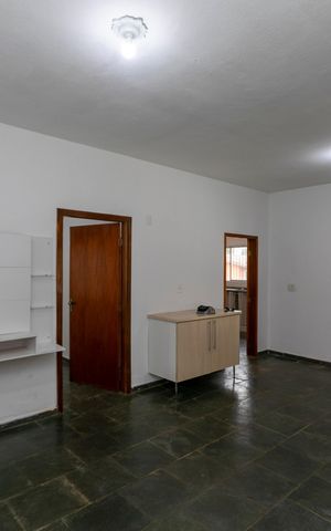 Casa de condomínio para alugar com 280m², 5 quartos e 12 vagasSALA PARA DOIS AMBIENTES