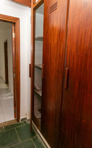 Casa de condomínio para alugar com 280m², 5 quartos e 12 vagasCORREDOR